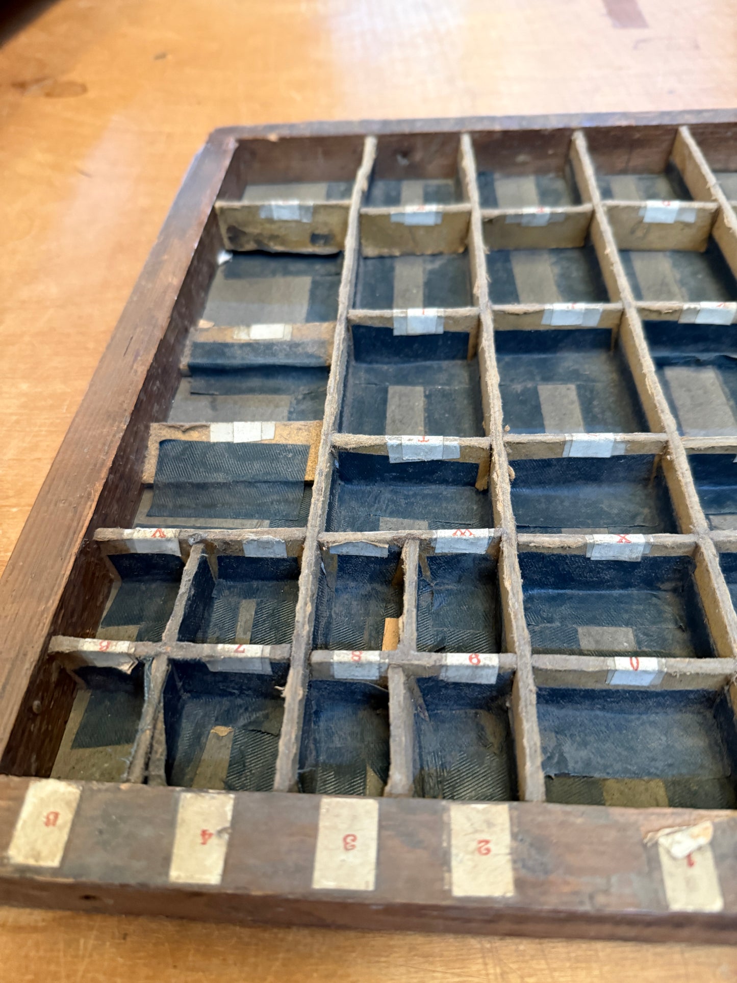 Second Hand Type Tray