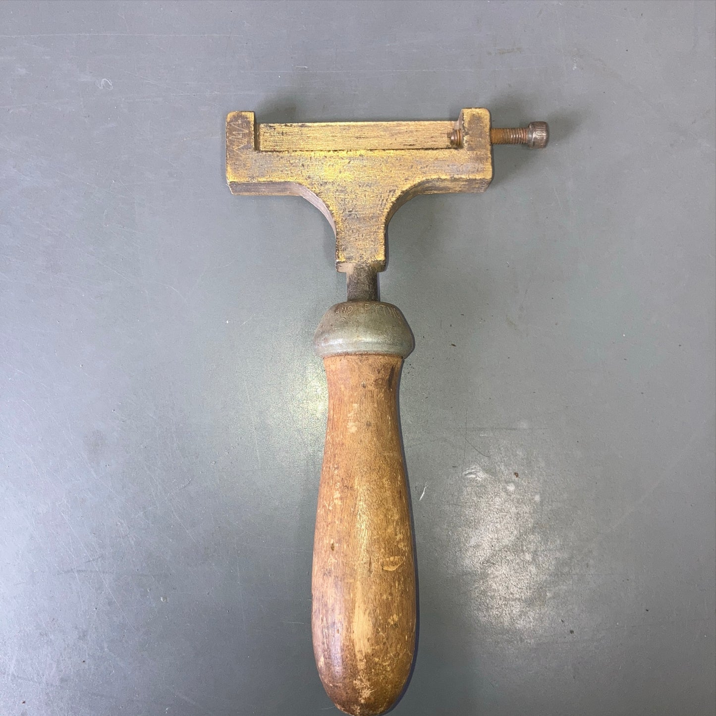 Single Line Type Holder 3"