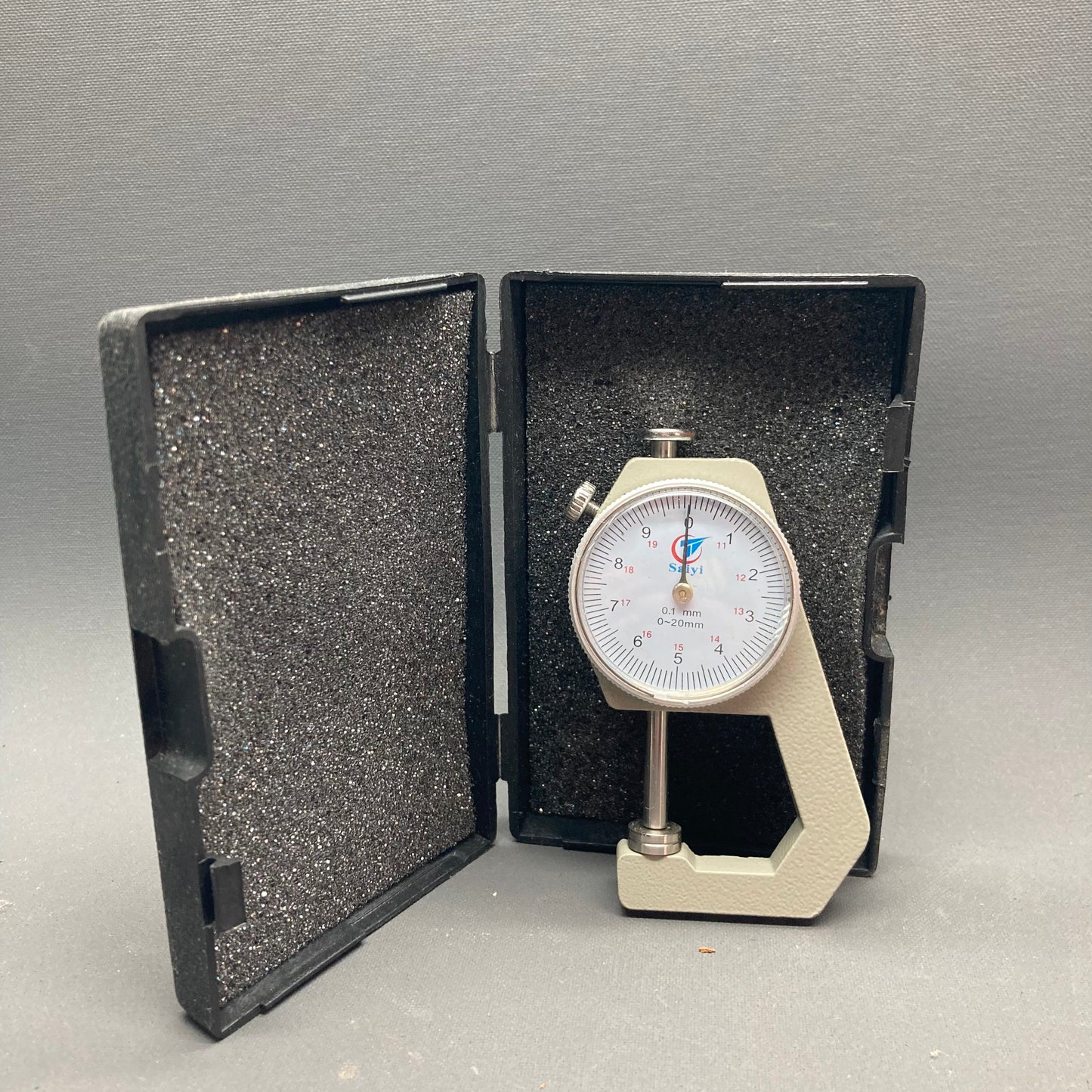 Analogue Thickness Gauge