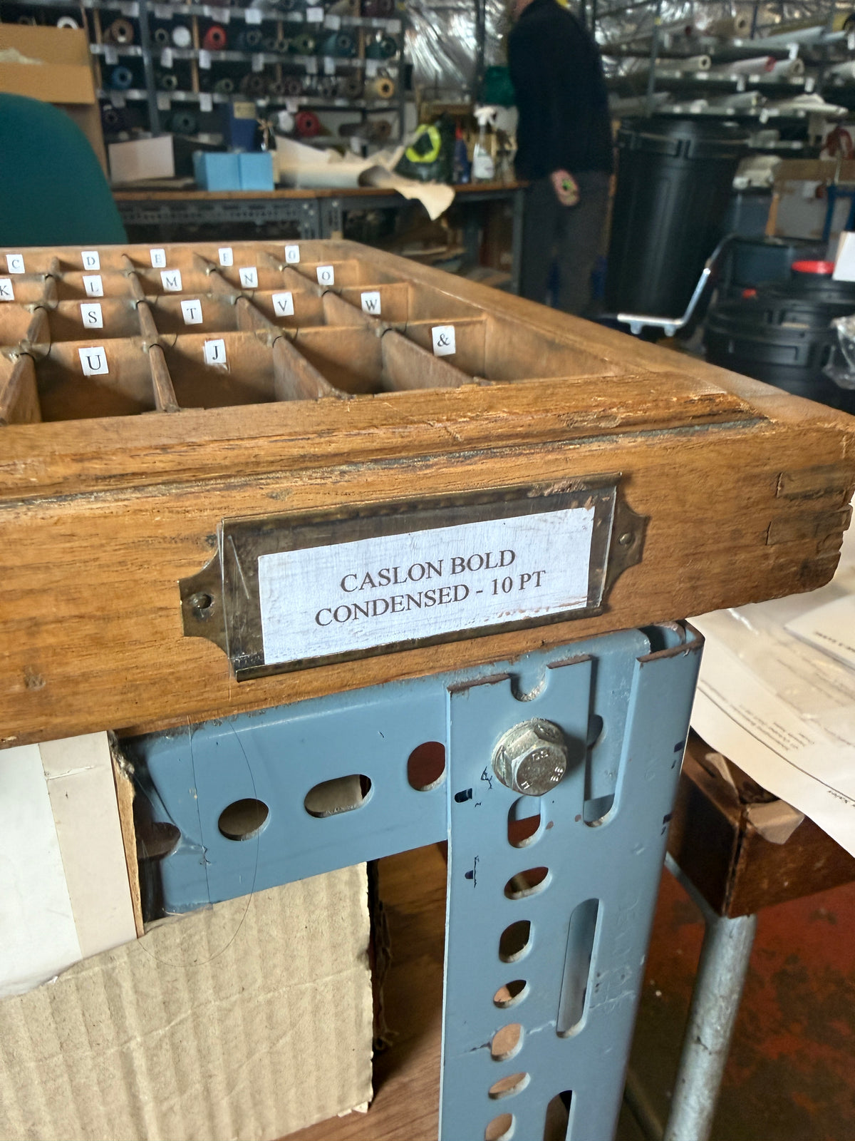 Second Hand Type - Caslon Bold Condensed - 10pt + Q&S