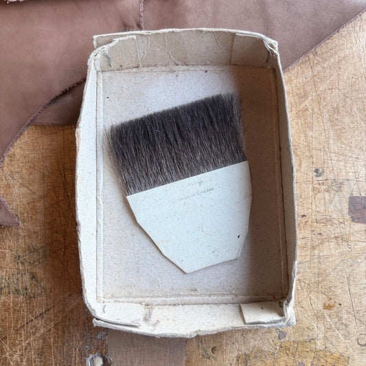 Gilders Hair Tip Brush