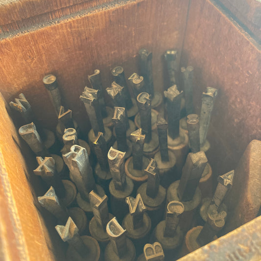 22pt Brass Type (with handles)