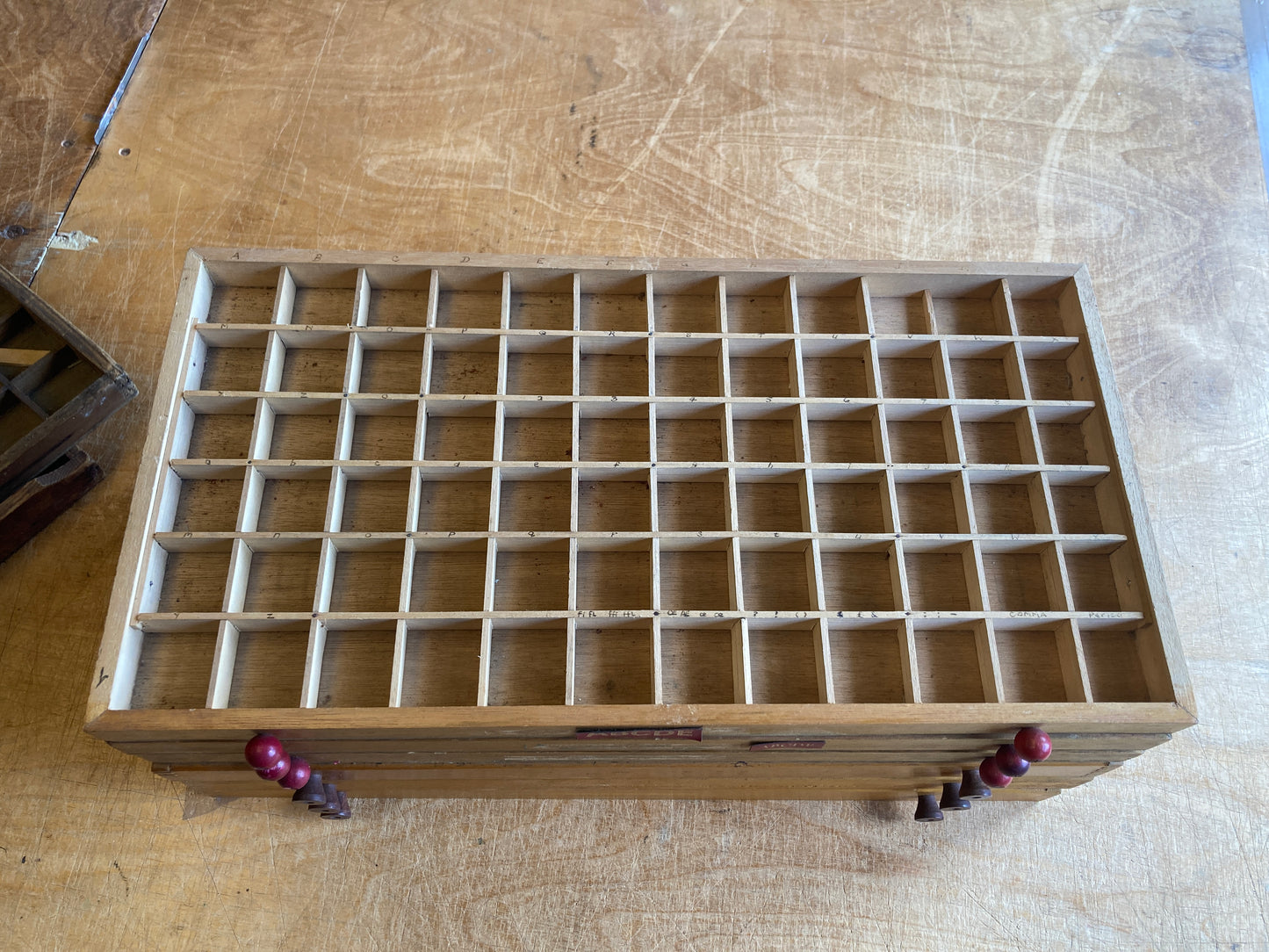 Type Trays